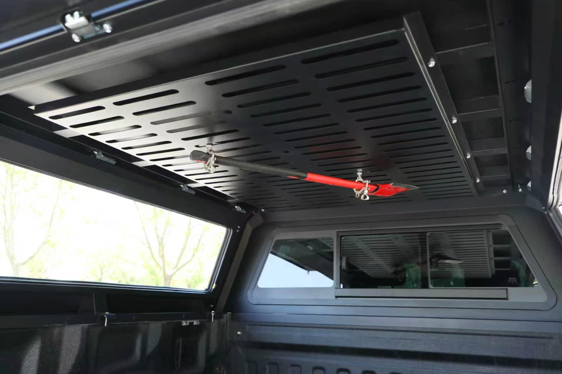 8 Foot Bed Truck Cap