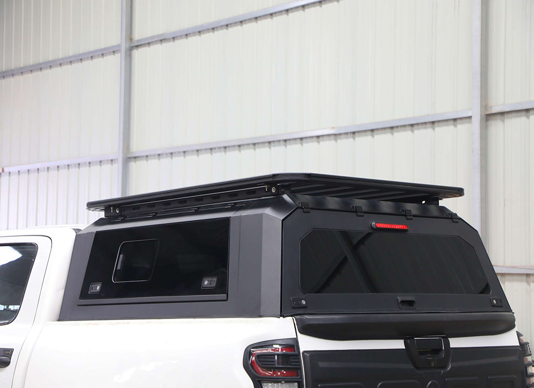 Roof-mounted Travel Platform