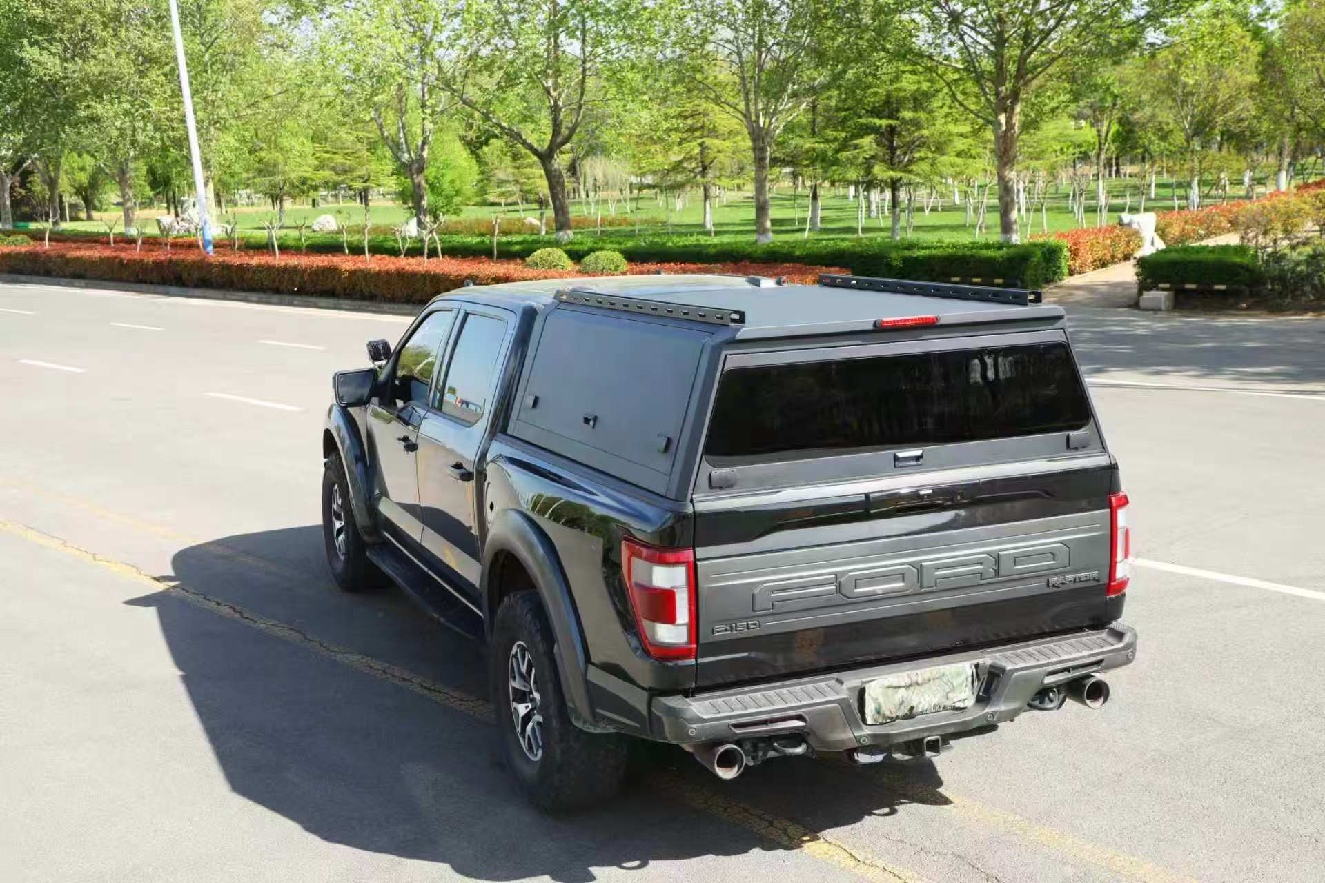 Pioneer Truck Cap For Ford