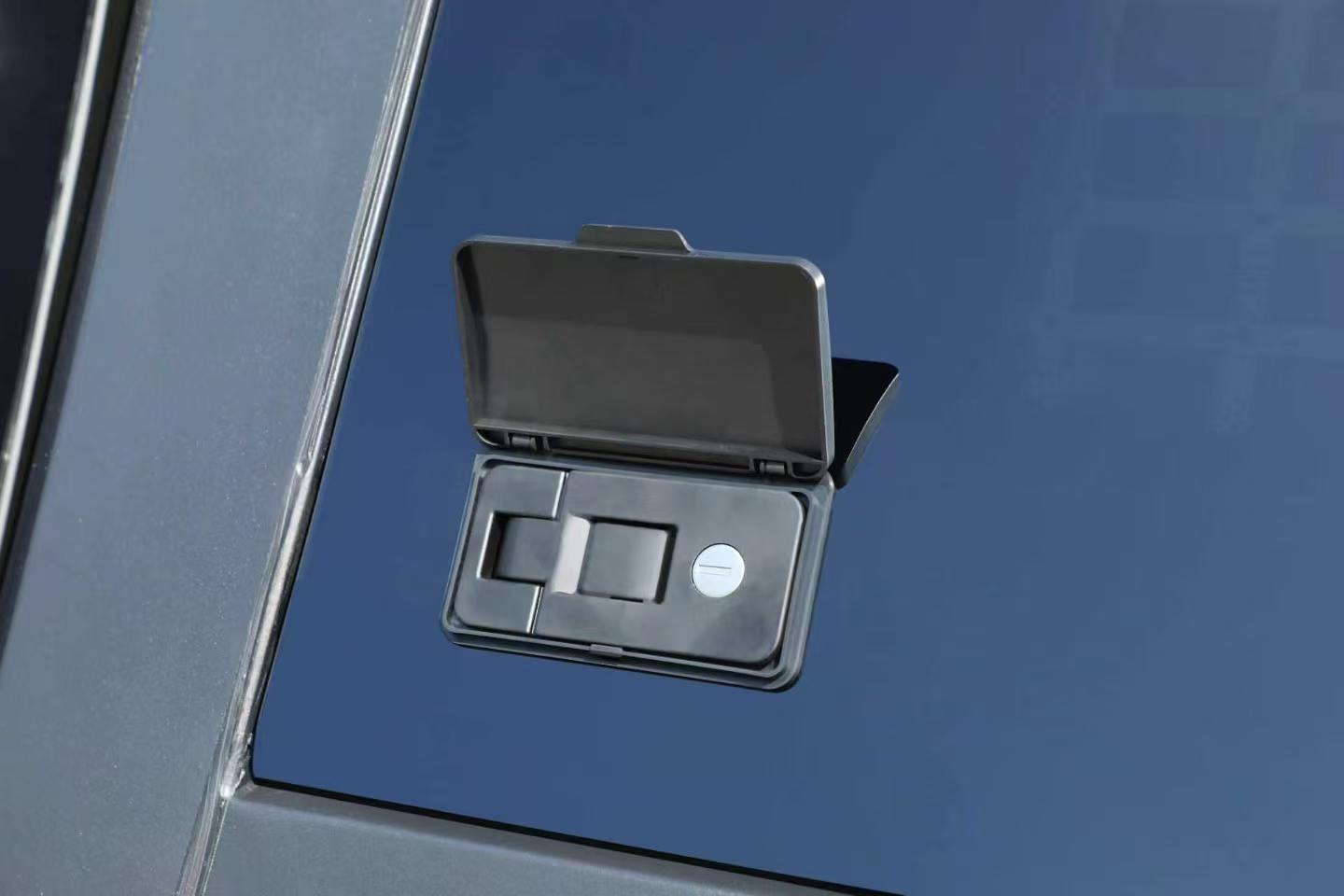 Elite Truck Cap Pro For GMC