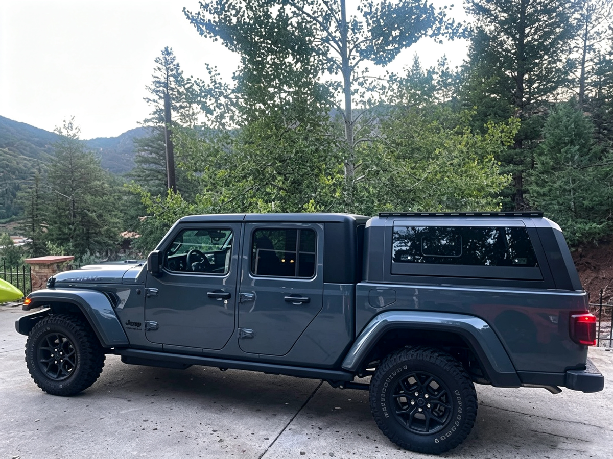 Elite Truck Cap For Jeep