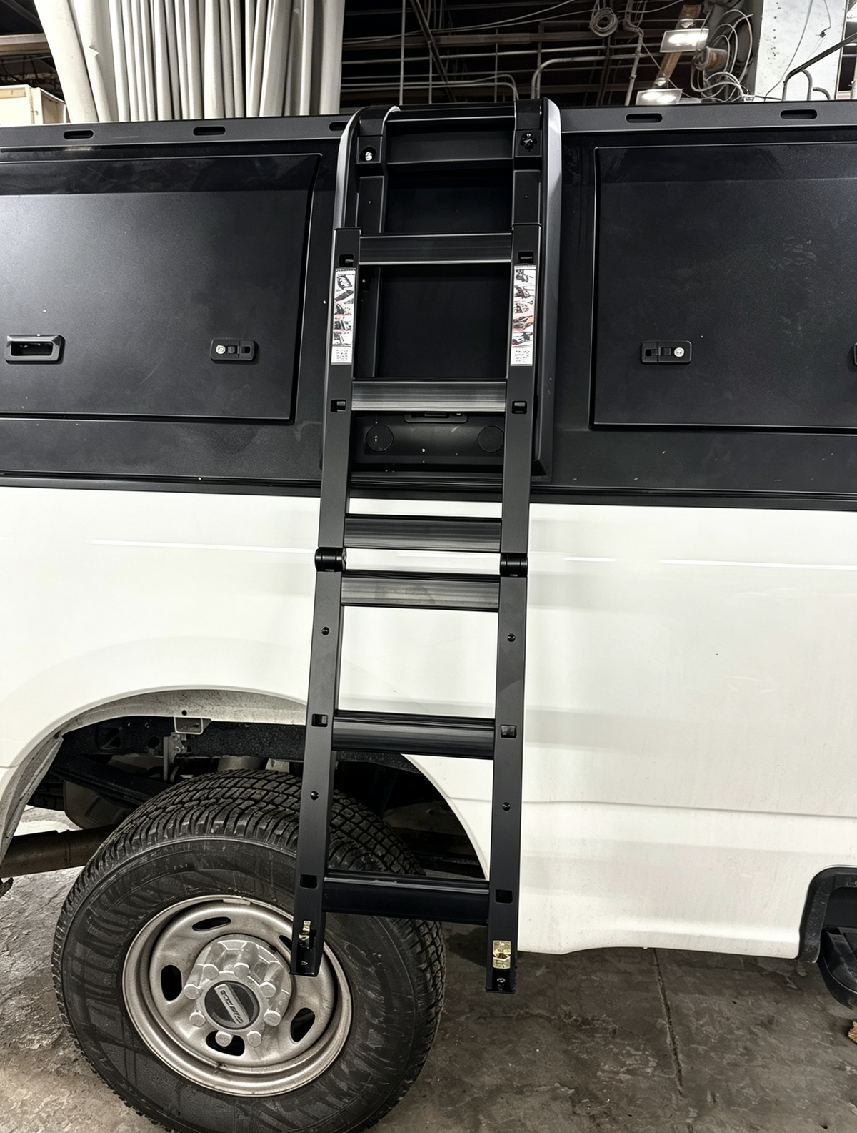 8 Foot Bed Truck Cap